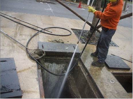 合川池底污泥如何清理